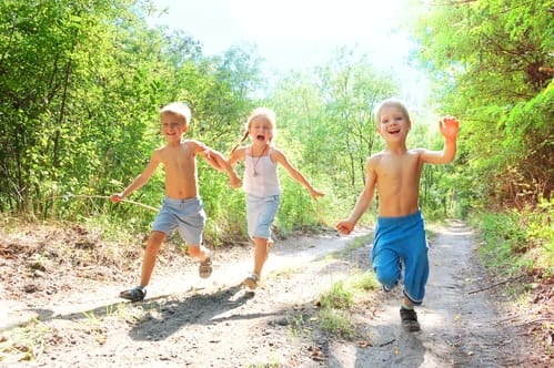 Divorced parents: holidays and taking the children abroad